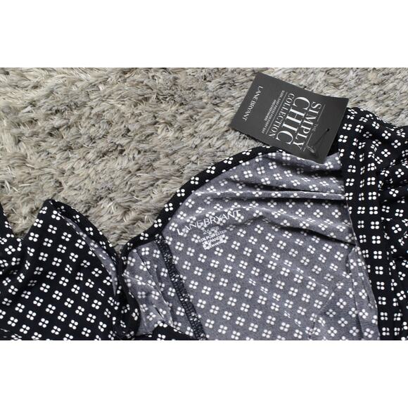 NEW Lane Bryant Black Blouse 26/28 Plus V Neck Floral Short Sleeve Asymmetrical - Picture 6 of 8